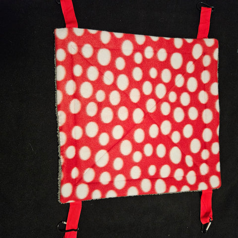 Square Hammock Fleece (Red Spots)