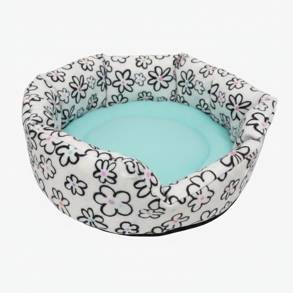 Cuddle Cup in Daisy fleece with light aqua inner